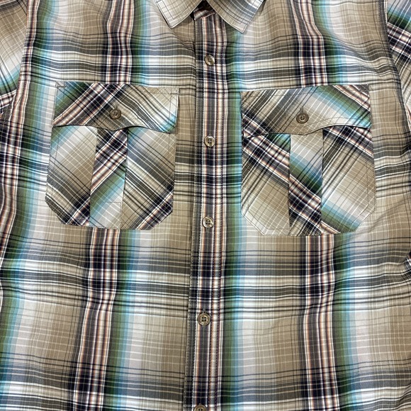 prAna Button Up Shirt Short Sleeve Mens Medium Plaid Organic Cotton Polyester - Picture 4 of 12